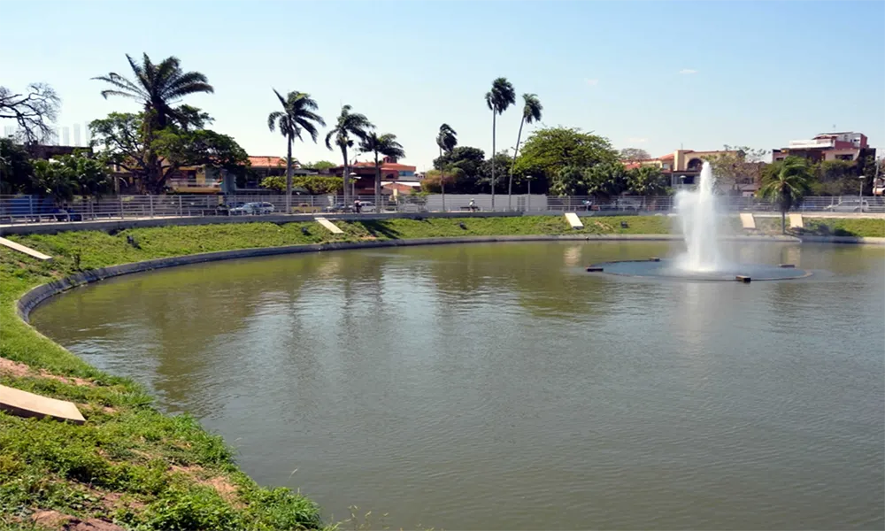 El Arenal Park (Santa Cruz de la Sierra, Bolivia)